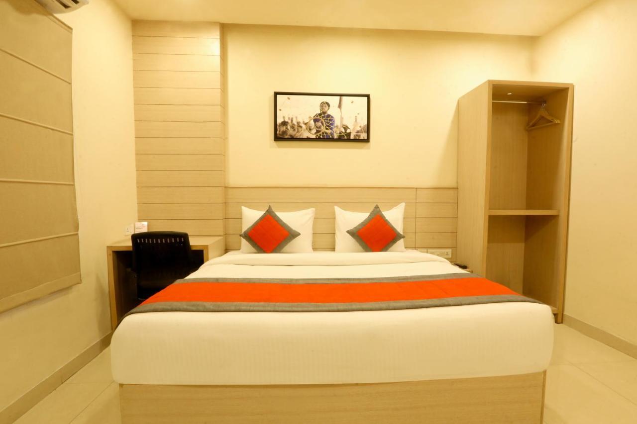 Perfect Plus Just 5 Mins Walk To Golden Temple Amritsar Exterior photo